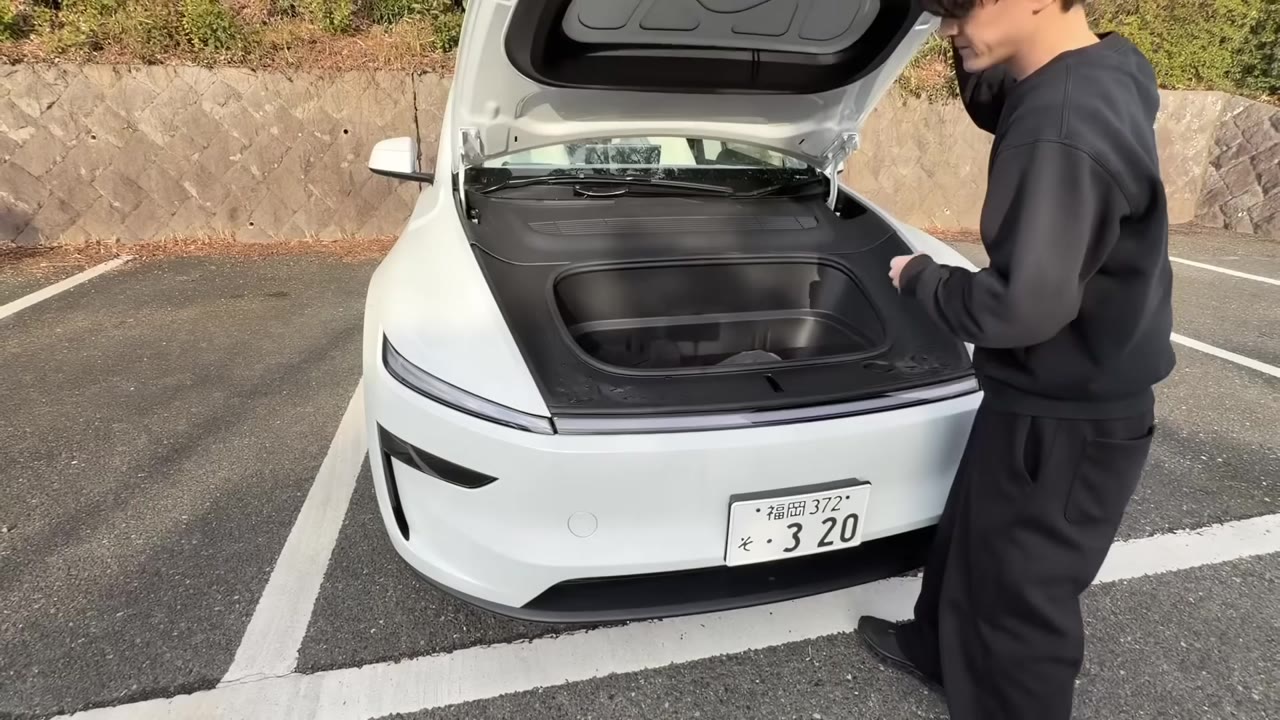 トランクに服全8着